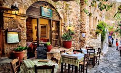 Monemvasia: 10 Immagini che vi Convinceranno del Perché E’ Brutta!