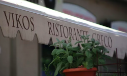 Ristoranti Greci: 18 indirizzi in Italia…