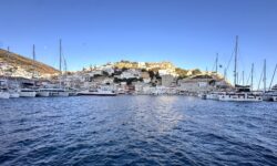 Hydra in 130 foto: tra  consigli e verità sull’isola