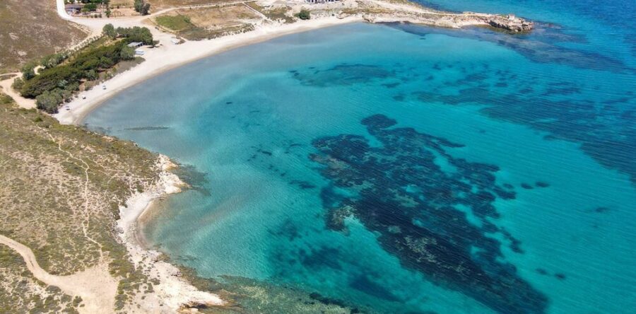E se vi dicessi che c’è un’isola greca raggiungibile con volo diretto che non conoscete?